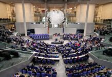 Dobrindt fordert Scholz zu Vertrauensfrage auf