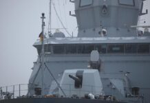 Bis zu 700 Bundeswehrsoldaten sollen Schiffe im Roten Meer schützen