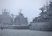 Roth für Verteidigungsetat wie zu Zeiten des Kalten Krieges