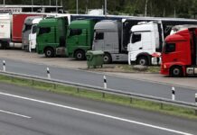 Deutlich weniger mautpflichtige Lkws auf Autobahnen