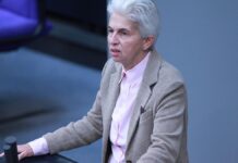 Strack-Zimmermann lehnt Taurus-Antrag der Union ab Strack-Zimmermann lehnt Taurus-Antrag der Union ab