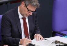 Habeck schlägt Anreize für längere Lebensarbeitszeit vor