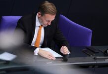 Lindner will Haushaltsloch auch mit Geld aus Asylrücklage stopfen