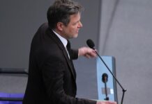 Habeck ruft zu Kompromissbereitschaft im Bahnstreik auf