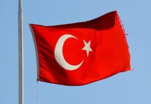 Türkische Luftangriffe auf kurdische Kämpfer in Syrien und im Irak