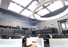 Dax baut Gewinne am Mittag trotz negativer ZEW-Überraschung aus