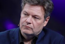 Habeck wirft Putin Ermordung Nawalnys vor