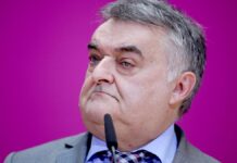 NRW-Innenminister stellt Handlungsfähigkeit der Ampel infrage