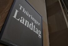 Thüringer Landtags kann sich im zweiten Anlauf konstituieren