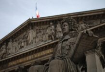 Recht auf Abtreibung wird in Frankreichs Verfassung verankert