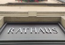 Umfrage: Frauen unzufriedener mit öffentlicher Verwaltung