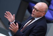 Throm will Aktionsplan gegen Linksextremismus