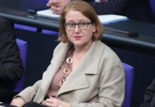 Paus fürchtet Renaissance alter Rollenbilder