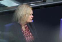 Kubicki wirft Faeser autoritäre DDR-Denkweise vor Kubicki wirft Faeser autoritäre DDR-Denkweise vor