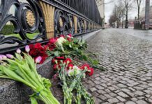 Zahl der Toten nach Anschlag in Moskau steigt auf mindestens 115