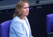 Namibias Umweltminister wirft Lemke "neokoloniale Einmischung" vor Namibias Umweltminister wirft Lemke "neokoloniale Einmischung" vor