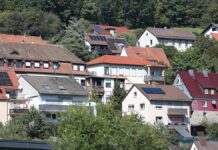 Rückgang bei Immobilienpreisen schwächt sich weiter ab