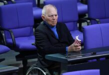 Bericht: Stoiber wollte von Schäuble angeblich Merkel-Putsch