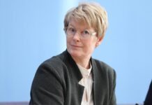 Wirtschaftsweise Grimm für mehr Tempo bei der Energiewende Wirtschaftsweise Grimm für mehr Tempo bei der Energiewende