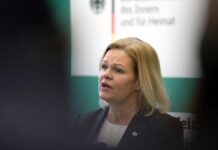 Faeser zeigt sich erschüttert von Gewalttat in Mannheim