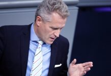 Barley nennt Krah und Bystron "Putins Komplizen"