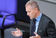 Politikwissenschaftler Funke: Bystron-Affäre kann AfD massiv schaden Politikwissenschaftler Funke: Bystron-Affäre kann AfD massiv schaden