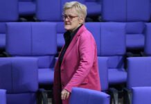 Tierwohl: Künast für Mehrwertsteuer-Erhöhung auf Fleisch