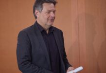 Habeck zu Besuch in Kiew eingetroffen