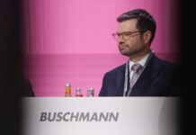 Sicherheitsbehörden entsetzt über Buschmann-Warnung an Spione