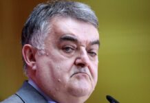 NRW-Innenminister: Attentäter von Solingen kooperiert mit Behörden