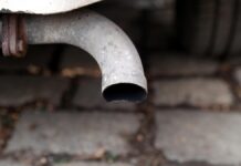 Umweltminister will mehr Tempo beim Verbrenner-Ausstieg