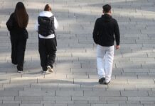 Mehrheit der 18- bis 24-Jährigen in Schule, Ausbildung oder Studium