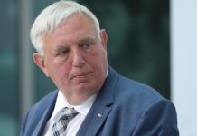 Laumann sieht Schwarz-Grün weiterhin als Option