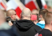 Bericht: Neonazi wollte sich für Geld Hand abschlagen lassen