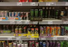 Energydrinks: CDU spricht sich gegen Mindestalter beim Verkauf aus