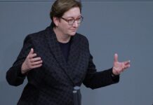 Bauministerin will "Signal" an Ukraine senden