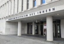 Innenministerium zählt hunderte deutsche Islamisten im Ausland