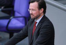 Wiese fordert Rückbesinnung der SPD auf "arbeitende Mitte"