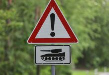 Wagenknecht: Scholz muss Kurswechsel bei Waffeneinsatz erklären