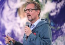 Hirschhausen drängt auf klare Richtlinien gegen Desinformation