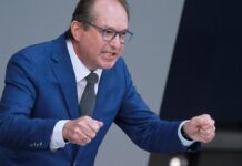 Dobrindt droht arbeitslosen Ukrainern mit Ausweisung