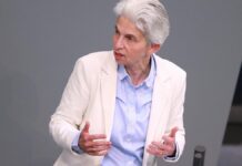 Strack-Zimmermann lehnt Fraktionsführung im EU-Parlament ab