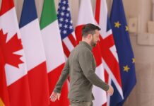 Selenskyj bekommt unverbindliches "Sicherheitsabkommen" mit den USA