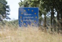 Reul mahnt bei Umsetzung von Grenzkontrollen zur Vorsicht