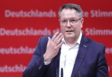Schweitzer fordert von Scholz aktivere Rolle