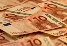 Bargeld bleibt an der Ladenkasse vorn – Kartenzahlung legt zu