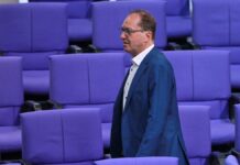 CSU-Landesgruppenchef Dobrindt fordert Neuwahlen