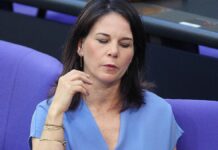 Baerbock treibt Terror-Sanktionen gegen Iran voran