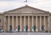 Französischer Premierminister verliert Vertrauensfrage