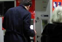 Linke will "Bahnpreisbremse"